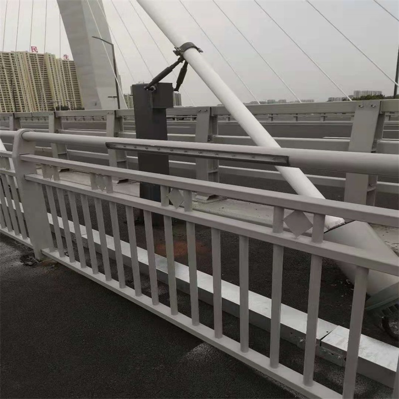 橋梁護(hù)欄